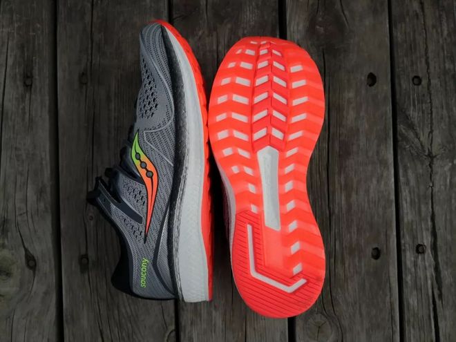 全新胜利,载誉归来-Saucony Triumph Iso5跑鞋开箱评测