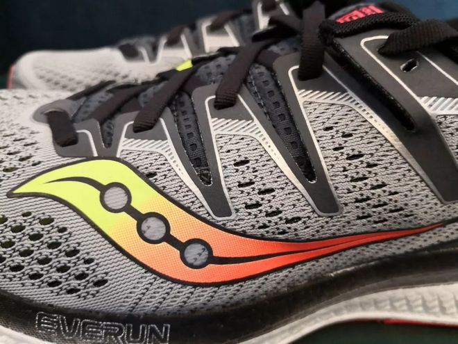 全新胜利,载誉归来-Saucony Triumph Iso5跑鞋开箱评测