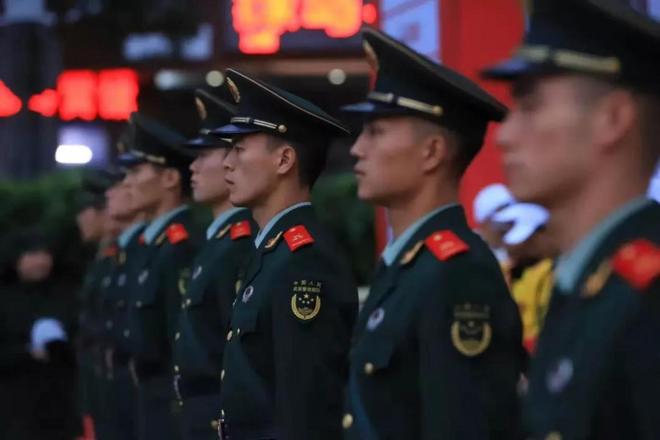 2019长沙国际马拉松雨中火辣开跑！驰骋一江两岸，感受星城巨变！