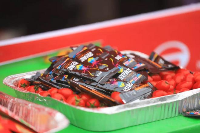 2019长沙国际马拉松雨中火辣开跑！驰骋一江两岸，感受星城巨变！