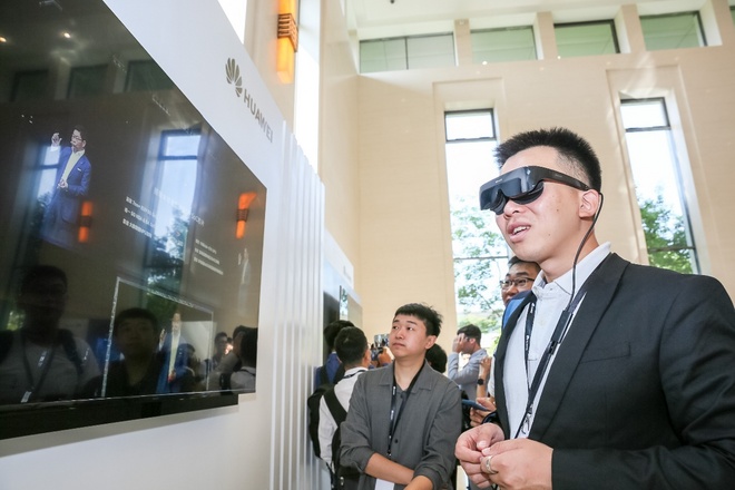 华为5G终端及全场景发布会 5G时代 改变运动