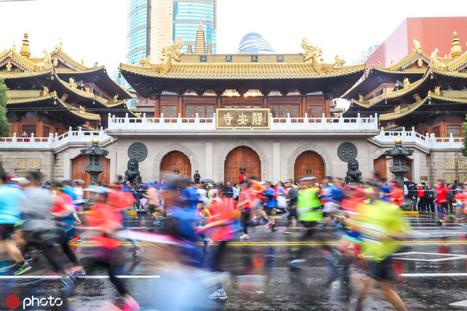 跑马跟黄金周，哪个更能带动旅游经济发展？