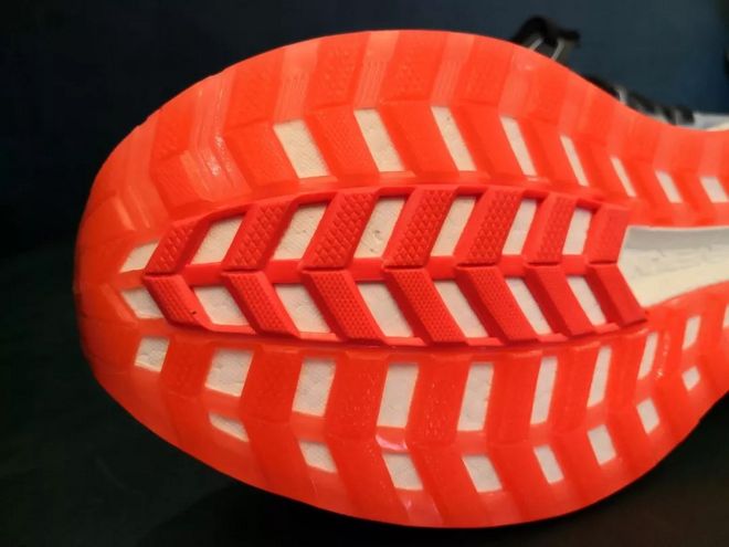 全新胜利,载誉归来-Saucony Triumph Iso5跑鞋开箱评测