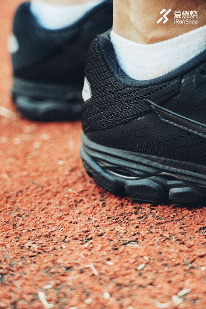 评测 | 精益求精，更胜往昔Mizuno Wave Rider 23