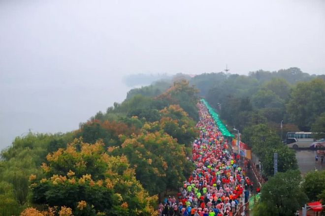 北马最终线路图公布 马拉松赛季高峰期到来| 跑圈十件事