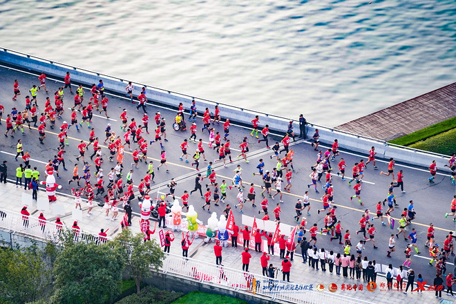2019郑州国际马拉松赛完美上演