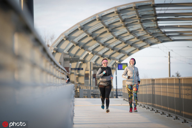 马拉松运动员为什么能够老而弥坚？