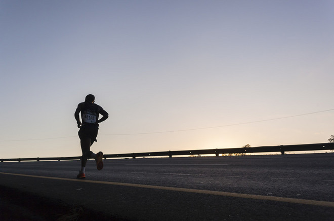马拉松运动员为什么能够老而弥坚？