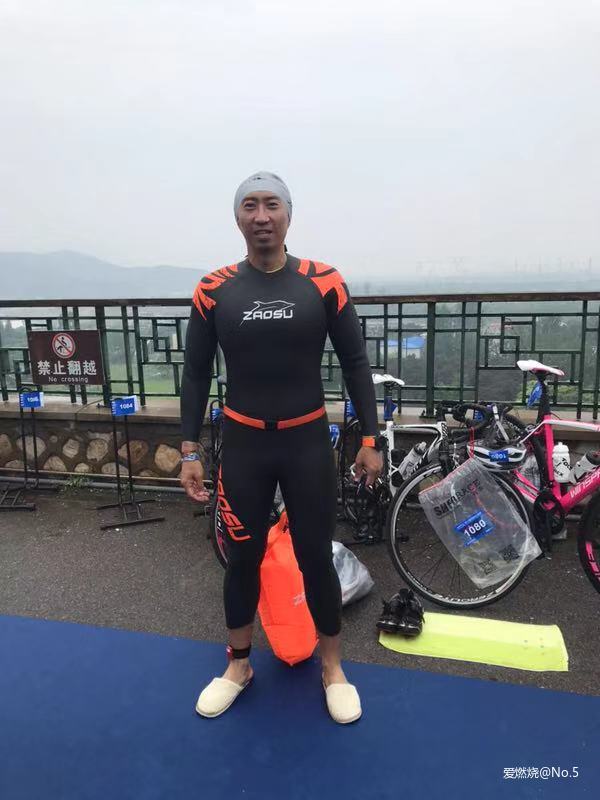 游泳胶衣初体验：ZAOSU自由泳基础版+次顶级版