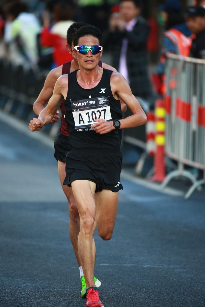 他们如何赢得“史上最热”上马？杨定宏、贾俄仁加、李芷萱师徒专访