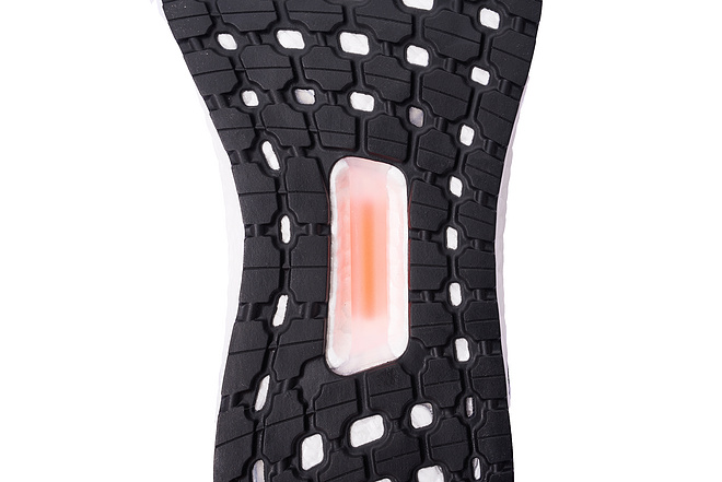 跑鞋上天，法力无边