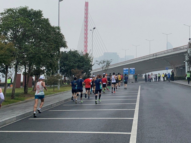 跑拍：2019杭州马拉松