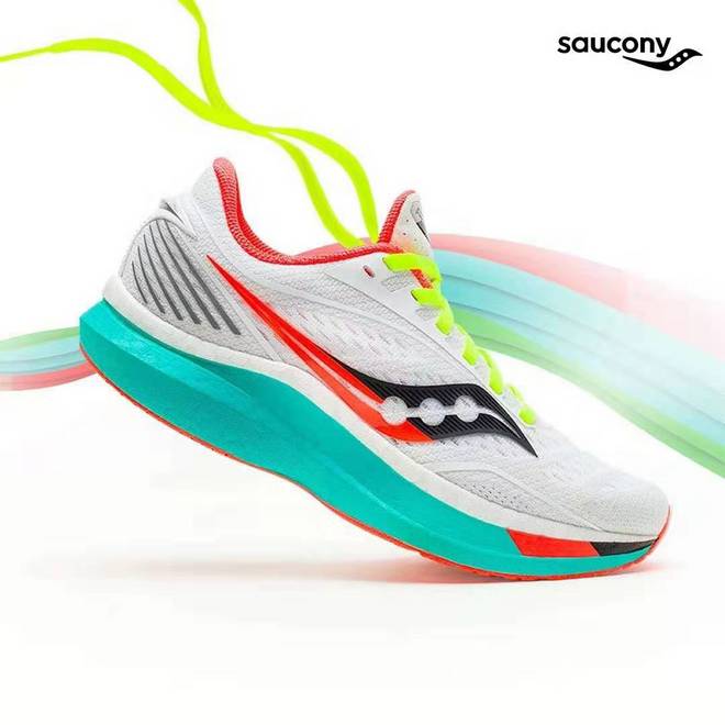 Nike Zoom系列箱根配色发售 基普乔格蝉联年度最佳男运动员| 跑圈十件事