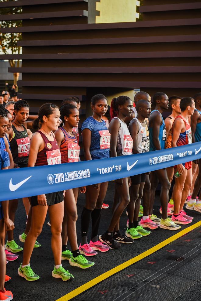 【2019上海国际马拉松赛】精致赛事服务，与你一起，成就飞凡