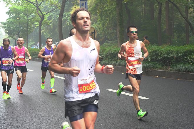 在更好的杭马遇见更好的风景，跑出更好的自己