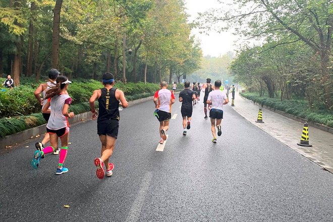跑拍：2019杭州马拉松