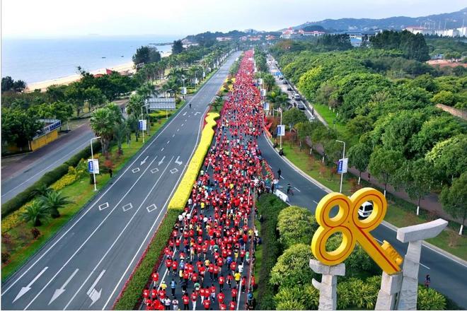 重磅！厦门马拉松赛斩获全球绿色环保奖！亚洲首次！