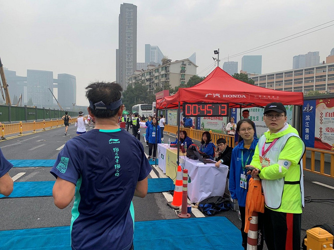 跑拍：2019杭州马拉松