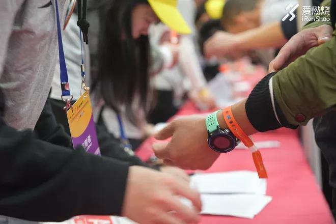 视频 | 山水城林 纵马金陵 2019南京马拉松