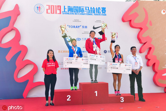 他们如何赢得“史上最热”上马？杨定宏、贾俄仁加、李芷萱师徒专访