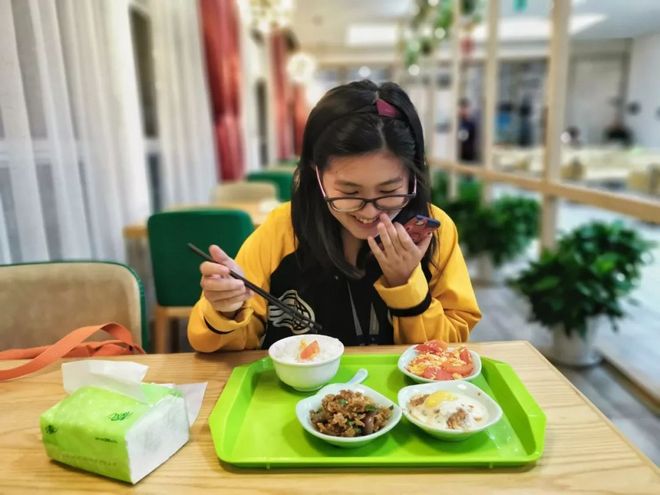 我去西湖跑半马，偶遇跑者施一公