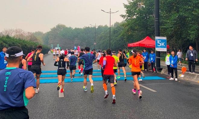 跑拍：2019杭州马拉松