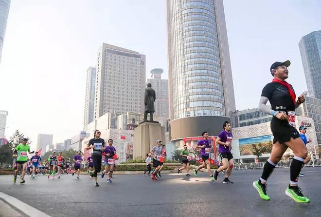 视频 | 山水城林 纵马金陵 2019南京马拉松