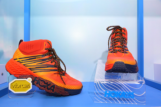 轻量缓冲  TIME TO FLY