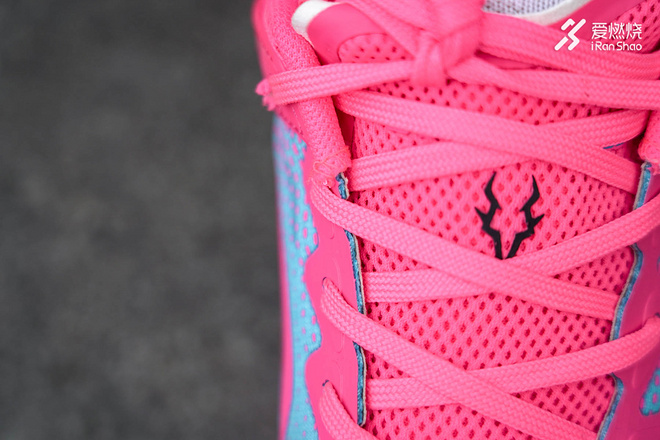 跑鞋 | 改变助力挑战 安踏C202 2.0