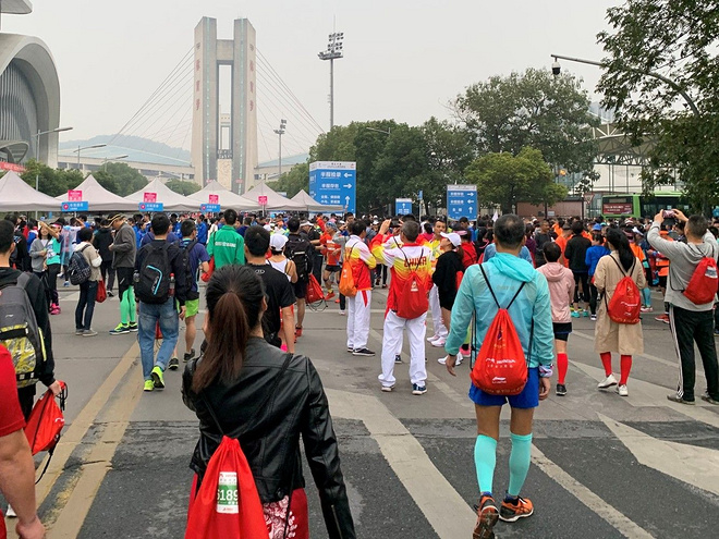 跑拍：2019杭州马拉松