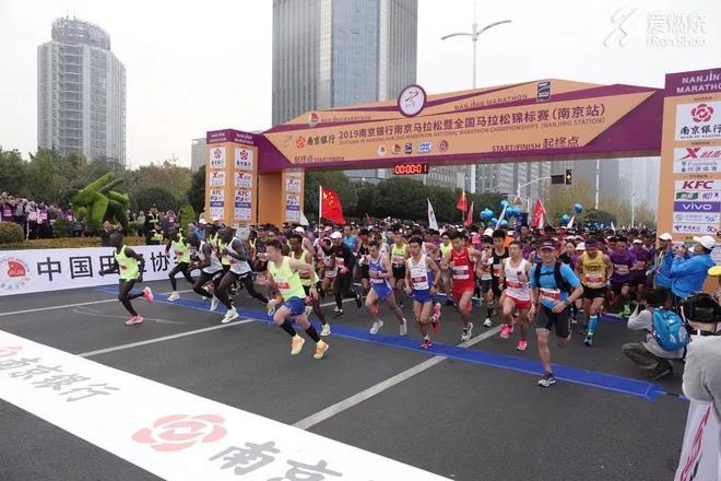 视频 | 山水城林 纵马金陵 2019南京马拉松