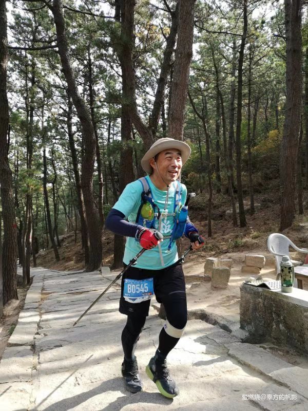 与其苦练穿墙术 不如逐鹿山海间——崂山100国际山地越野赛参赛回顾