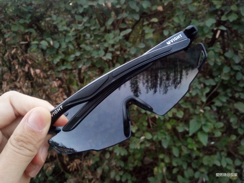 风雨中视线无阻，飞特VIGHT2019新款运动眼镜体验