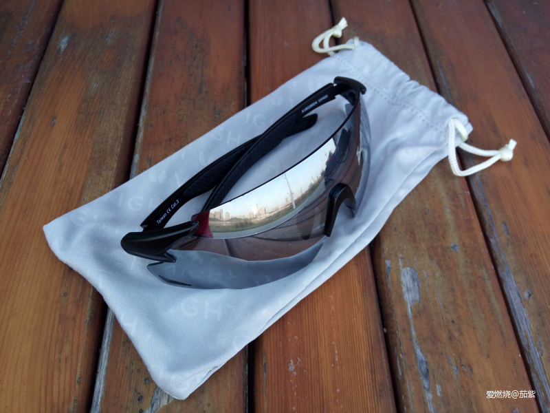 风雨中视线无阻，飞特VIGHT2019新款运动眼镜体验