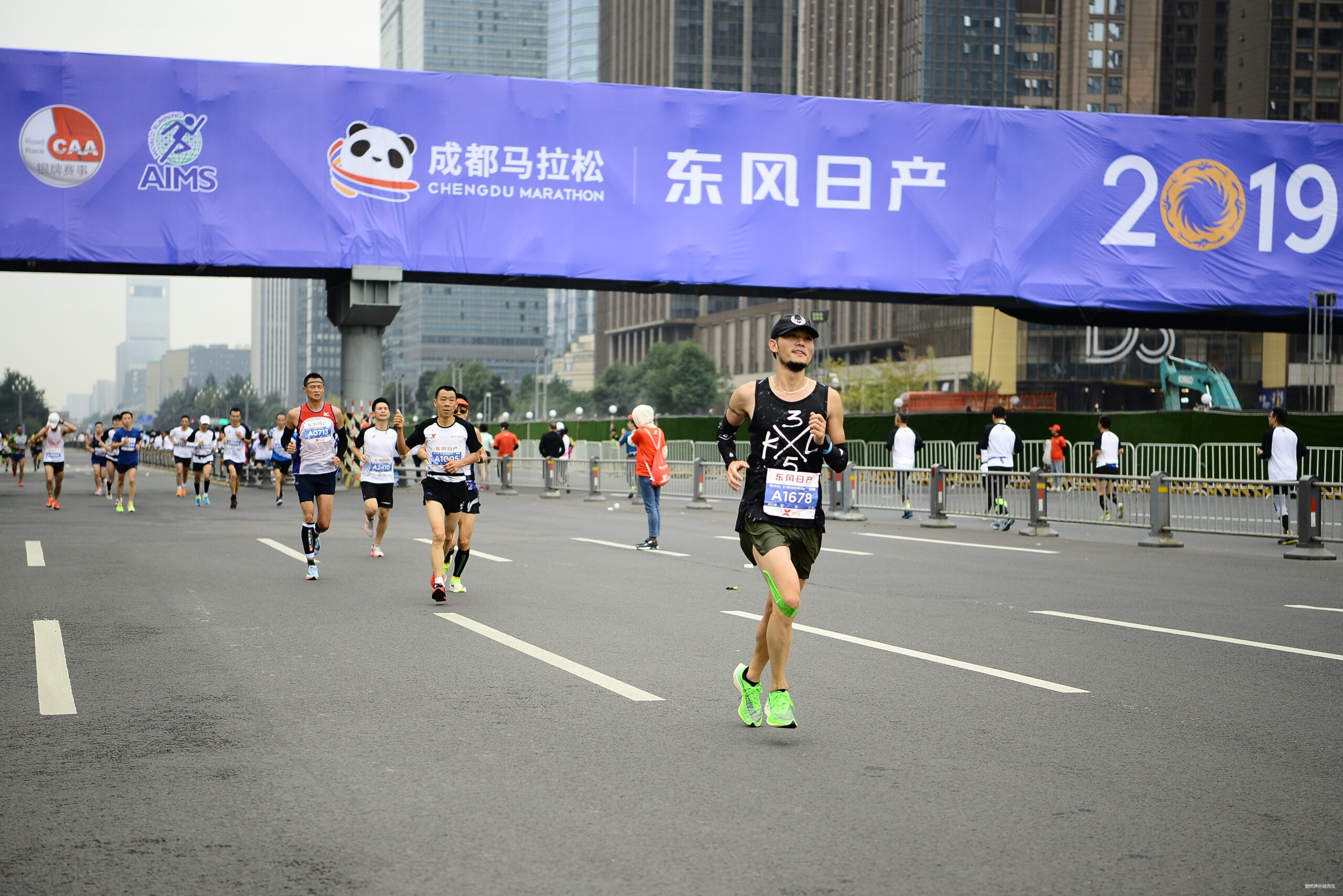 一年二刷成都，破三未来可期