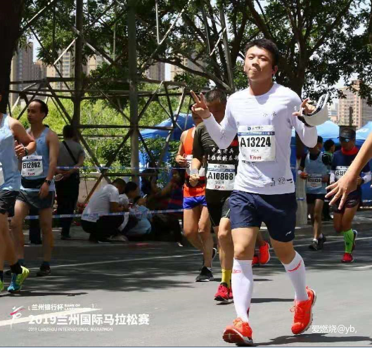 挑战更远的远方-亚瑟士GLIDERIDE评测报告