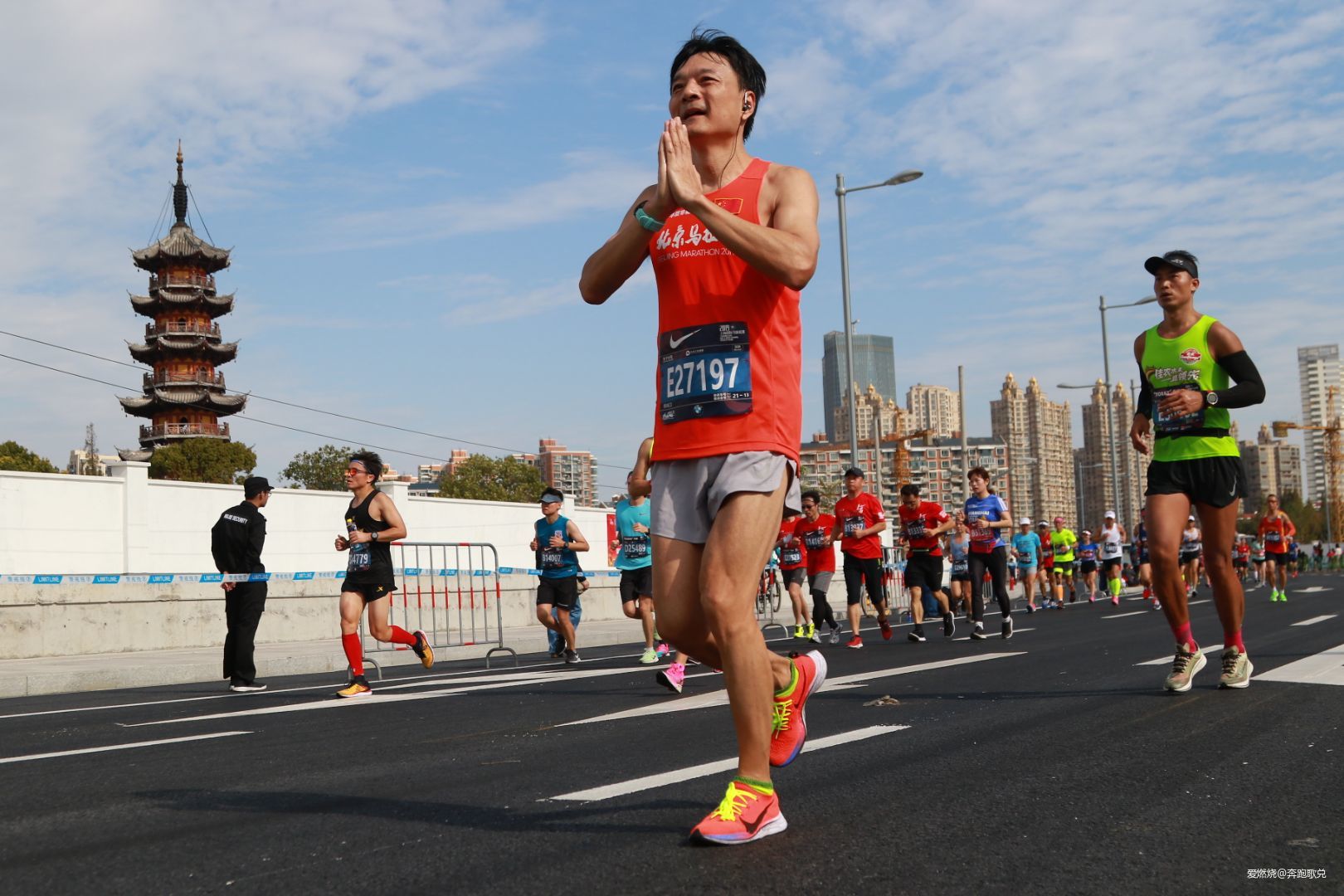 战上海 ——2019上海马拉松跑记