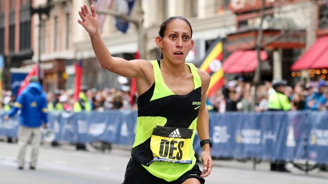 重回波马 德西蕾·林登与她的2020大冒险