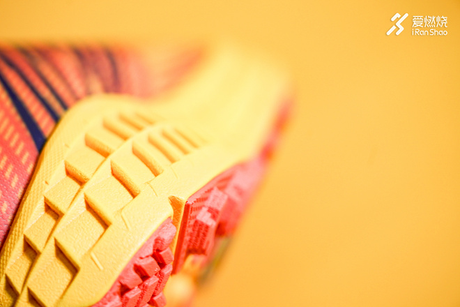 开箱 | 放“肆”去野 HOKA ONE ONE SPEEDGOAT4