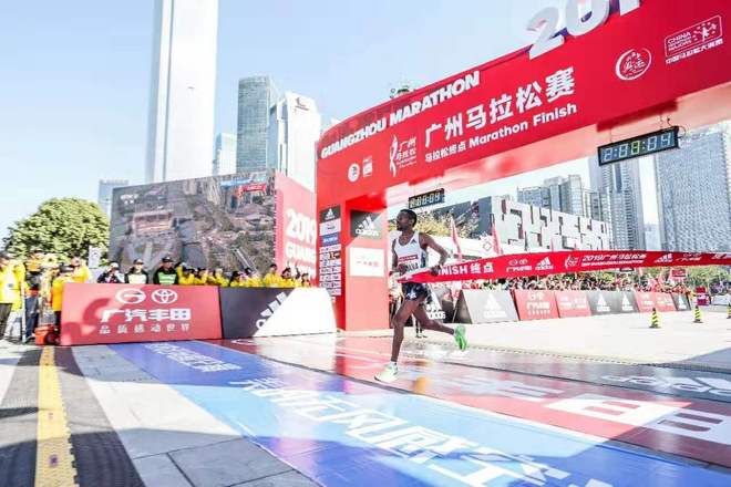 2020锡马明日报名 广马诞生中国业余跑者奥运达标第一人 | 跑圈十件事