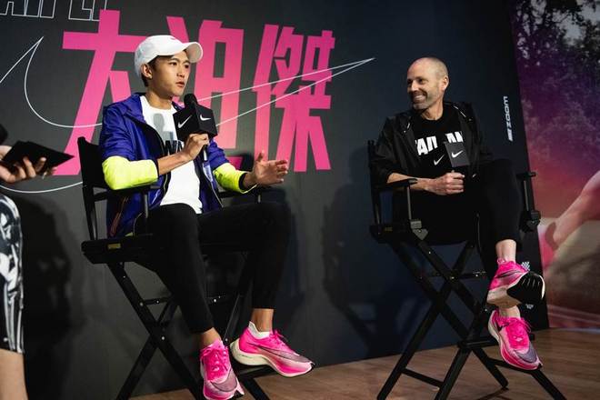 26分38秒路跑十公里新纪录诞生 莫法拉重回跑道剑指东京奥运奖牌| 跑圈十件事