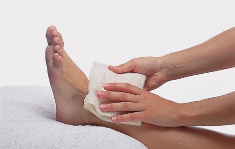 什么时候冷敷什么时候热敷？