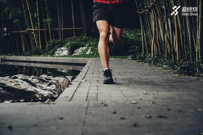 测评 | 路遥知“鞋”力 ASICS GEL-NIMBUS 22