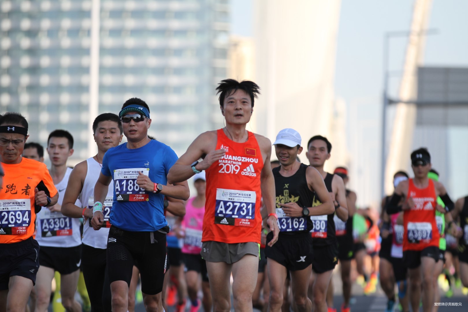 天下跑功，唯爱不破 ——2019广州马拉松跑记