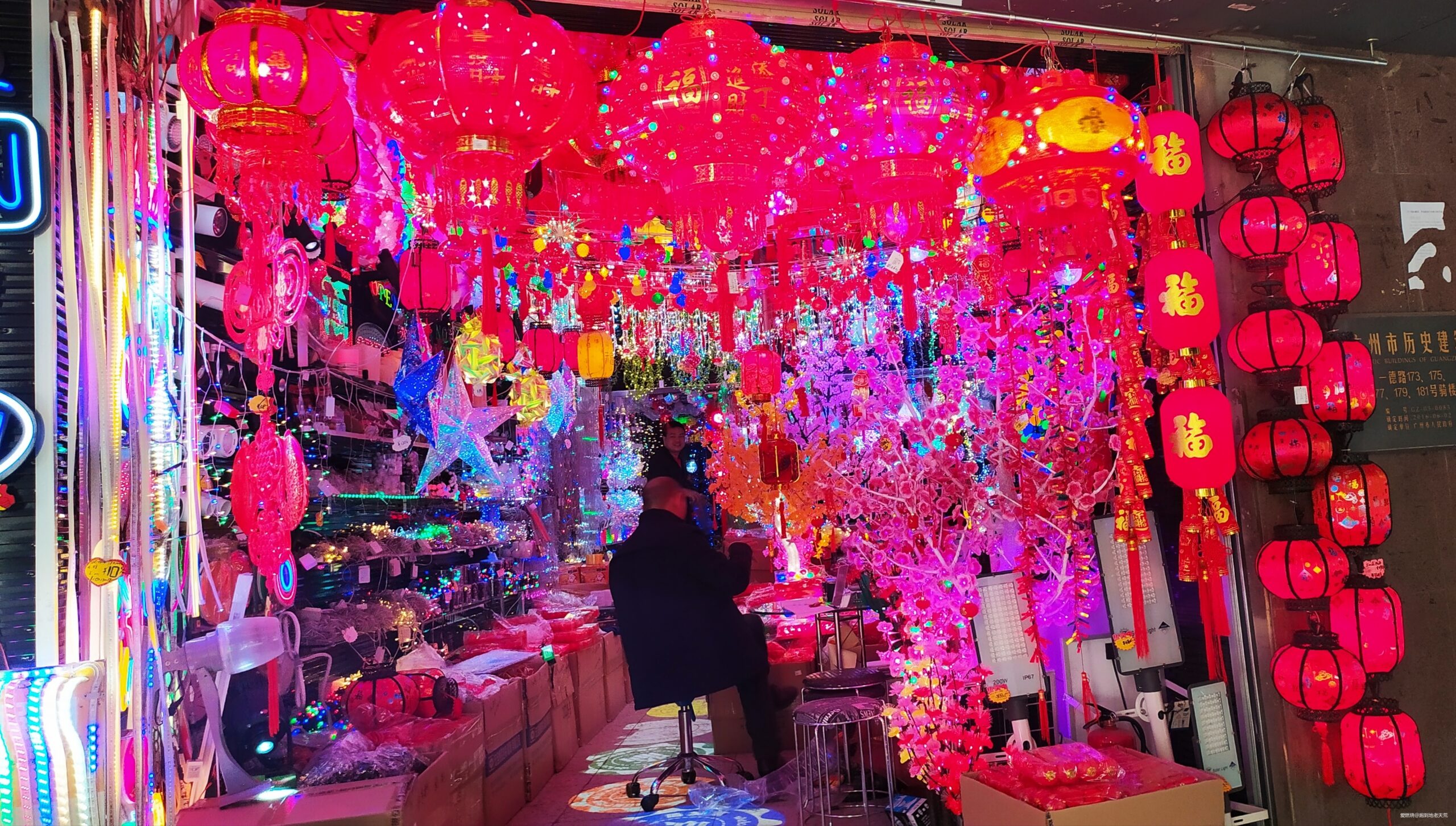 一起慢慢，数数羊城几只羊？——记2019广州马拉松（by跑到地老天荒）