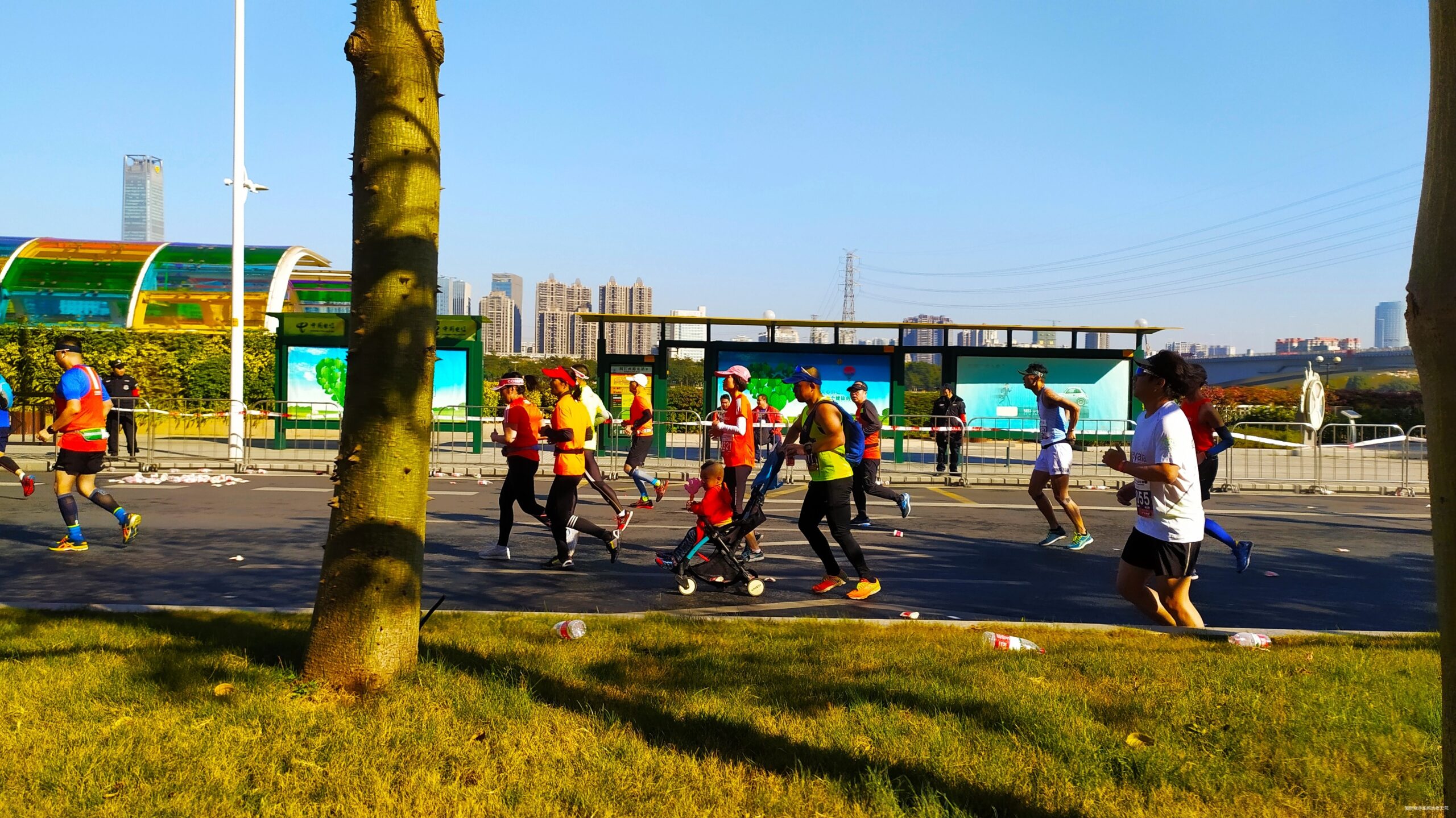 一起慢慢，数数羊城几只羊？——记2019广州马拉松（by跑到地老天荒）