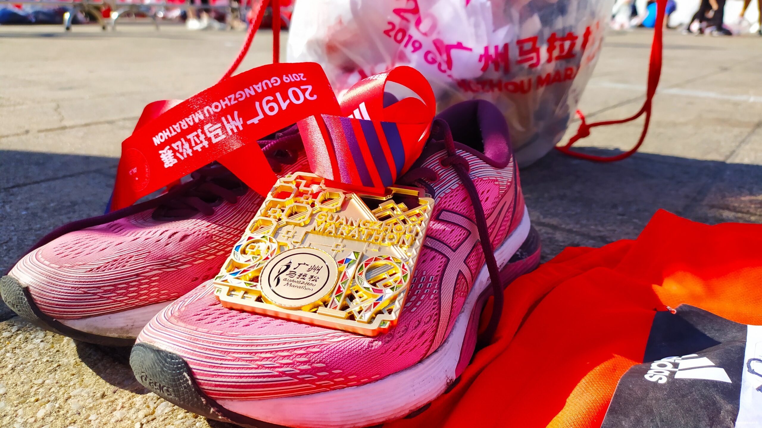 一起慢慢，数数羊城几只羊？——记2019广州马拉松（by跑到地老天荒）