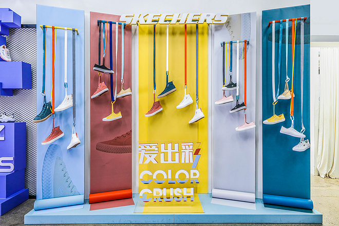 走进斯凯奇2020春夏新品预览 引领复古潮流新篇章