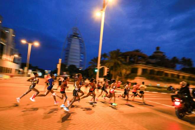 迪拜马拉松 巨额奖金催生的梦想之路