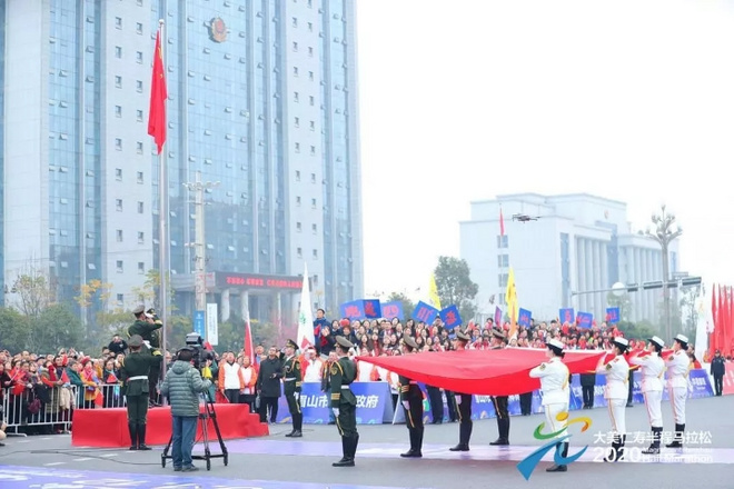 1月12日沸腾仁马，仁寿全城狂欢，你是否也对它流连忘返？